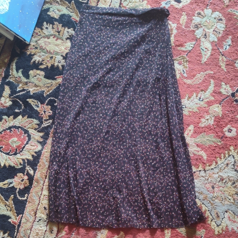 Elegant Black Floral Skirt